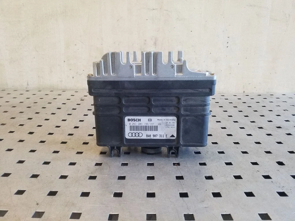 Engine control unit/module 8A0907311E