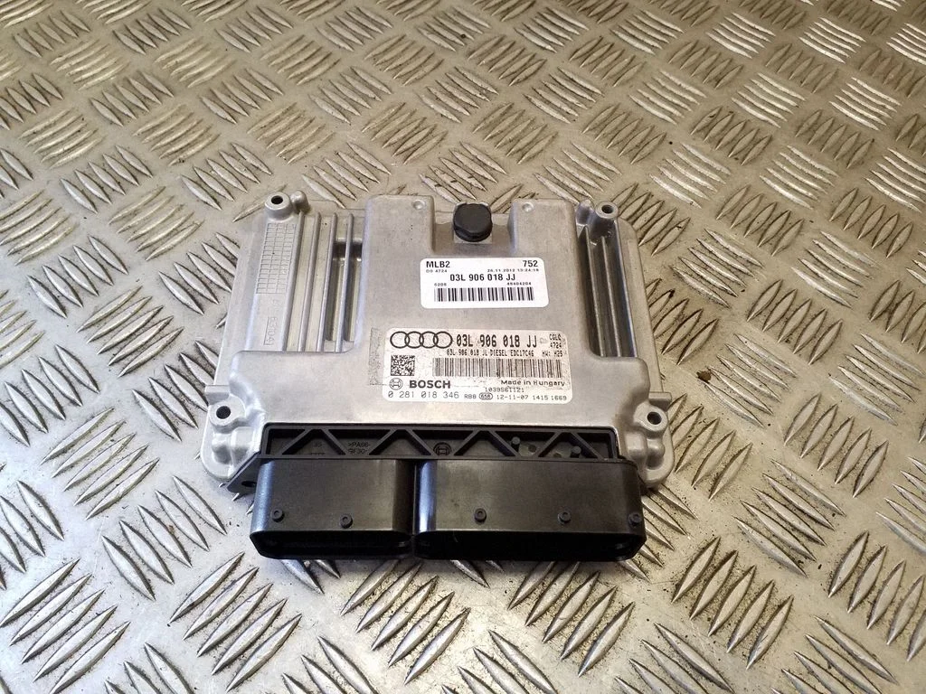 Dzinēja vadības bloks 03L906018JJ