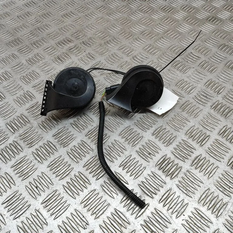 Skaņas signāls 9845852580