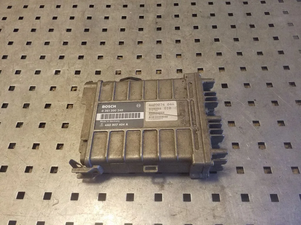 Sterownik silnika 4A0907404A