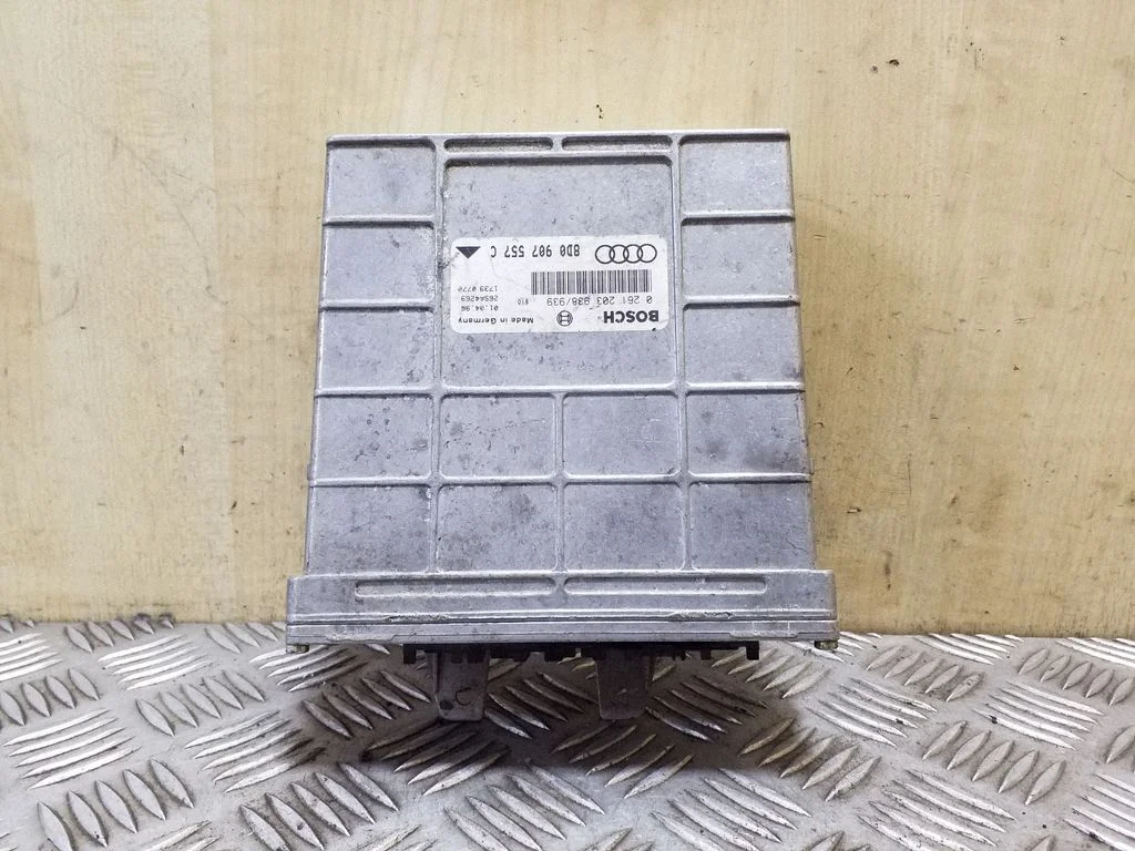 Dzinēja vadības bloks 0261203938