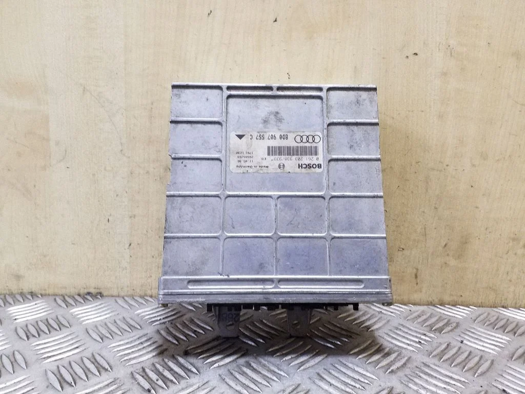 Dzinēja vadības bloks 0261203938