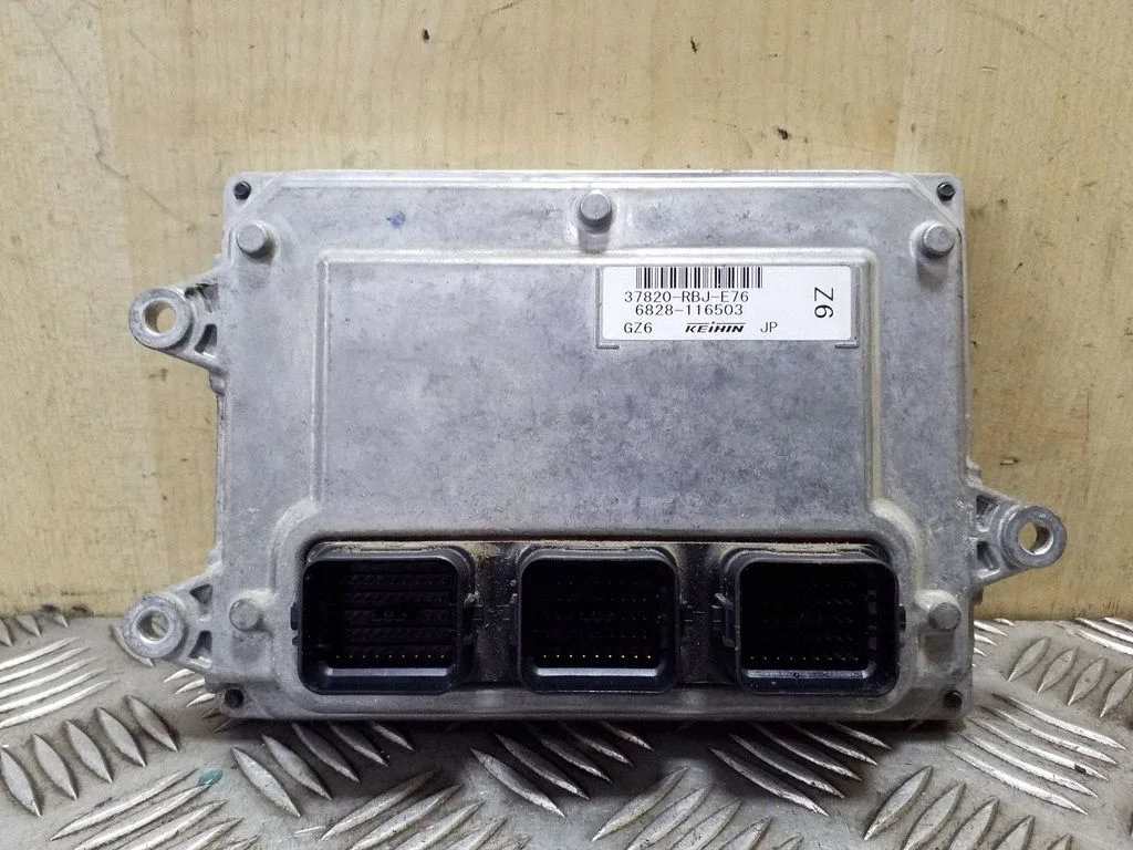 Dzinēja vadības bloks 37820RBJE76