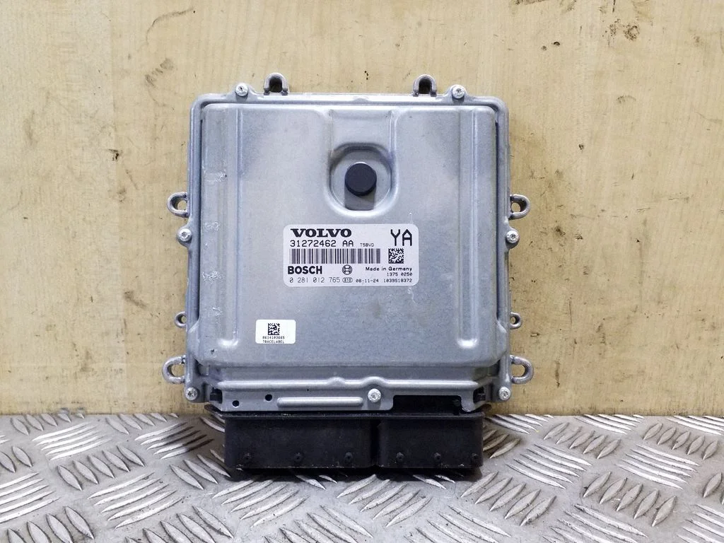 Engine control unit/module 31272462AA