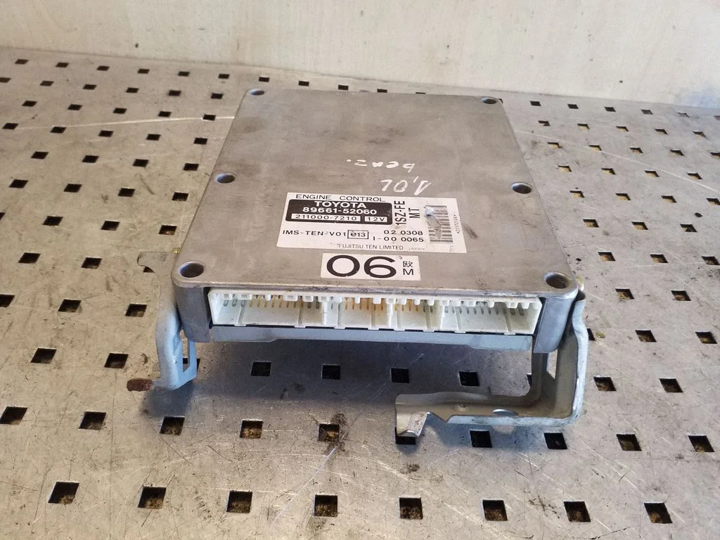 Engine control unit/module 8966152060