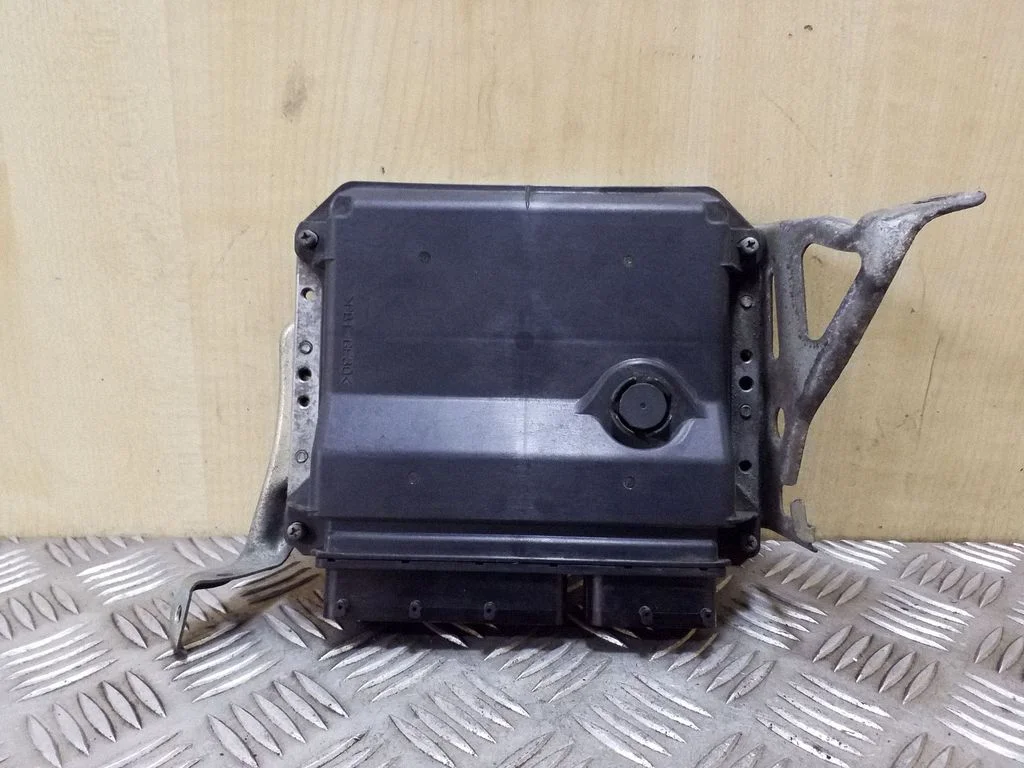 Sterownik silnika 8966105F20