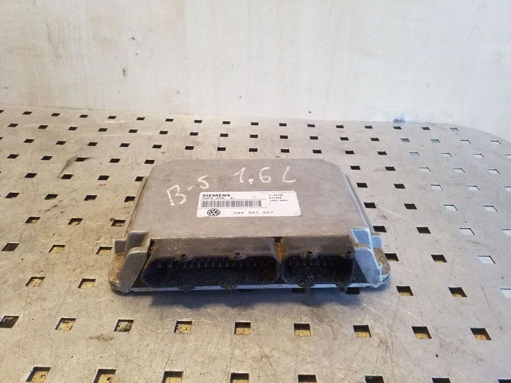 Engine control unit/module 3B0907557