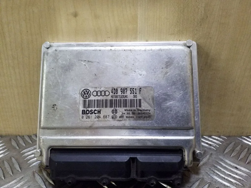 Engine control unit/module 4D0907551F
