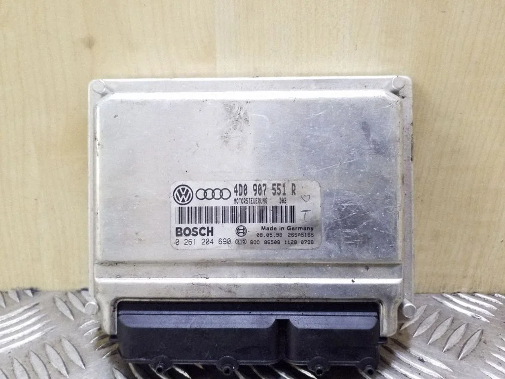 Engine control unit/module 4D0907551R