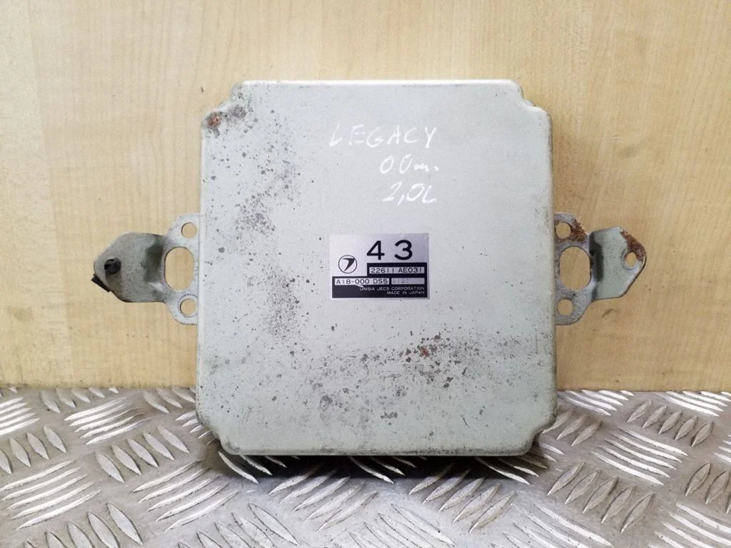Dzinēja vadības bloks 22611AE031