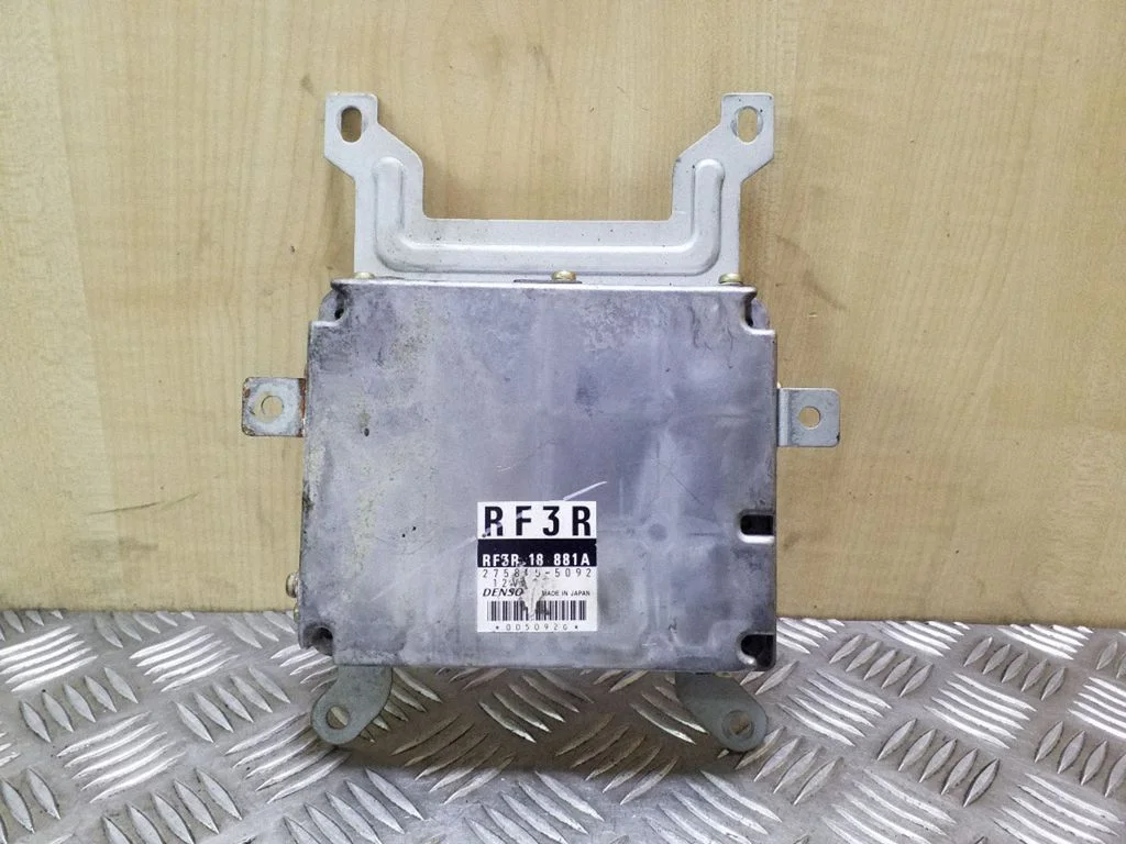 Dzinēja vadības bloks 2758005092