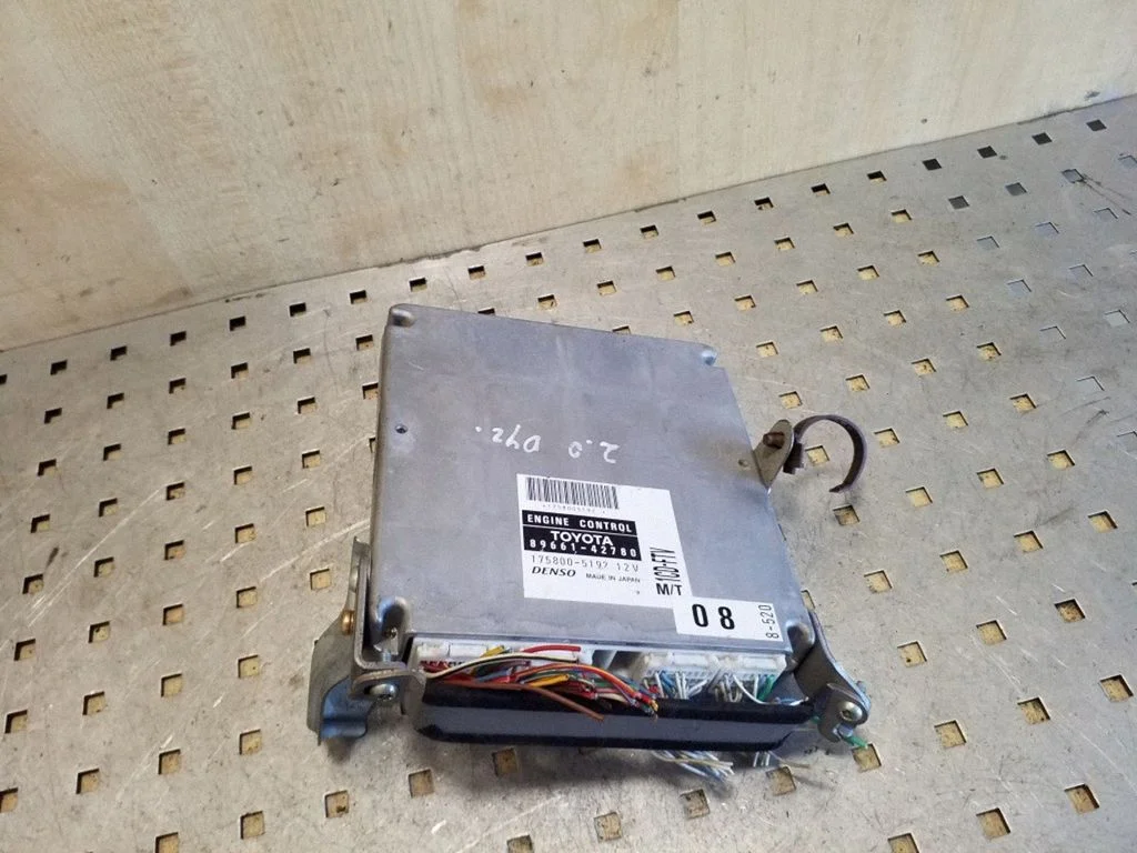 Engine control unit/module 8966142780