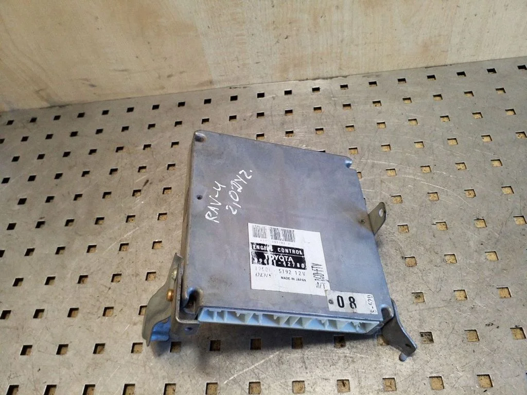Engine control unit/module 8966142780