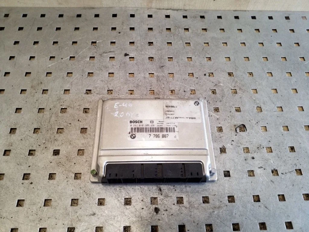 Engine control unit/module – BMW 3 Series E46 (1998-2005)
