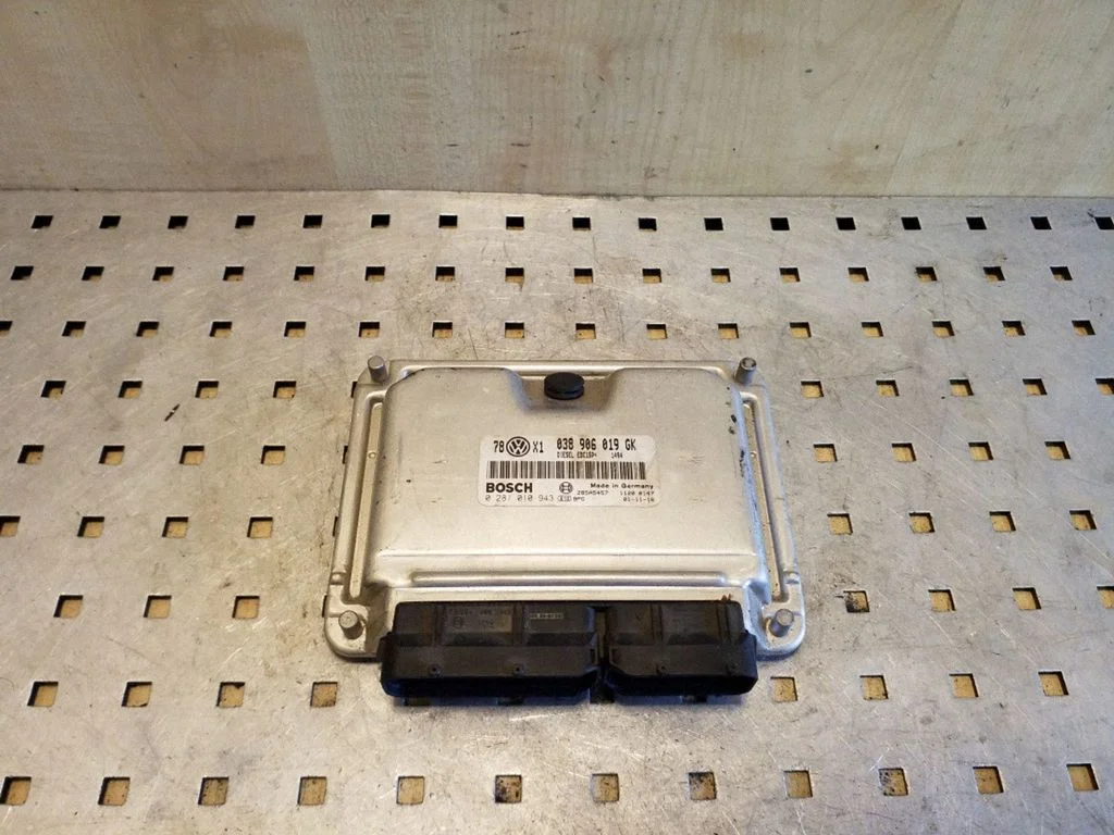 Engine control unit/module 038906019GK
