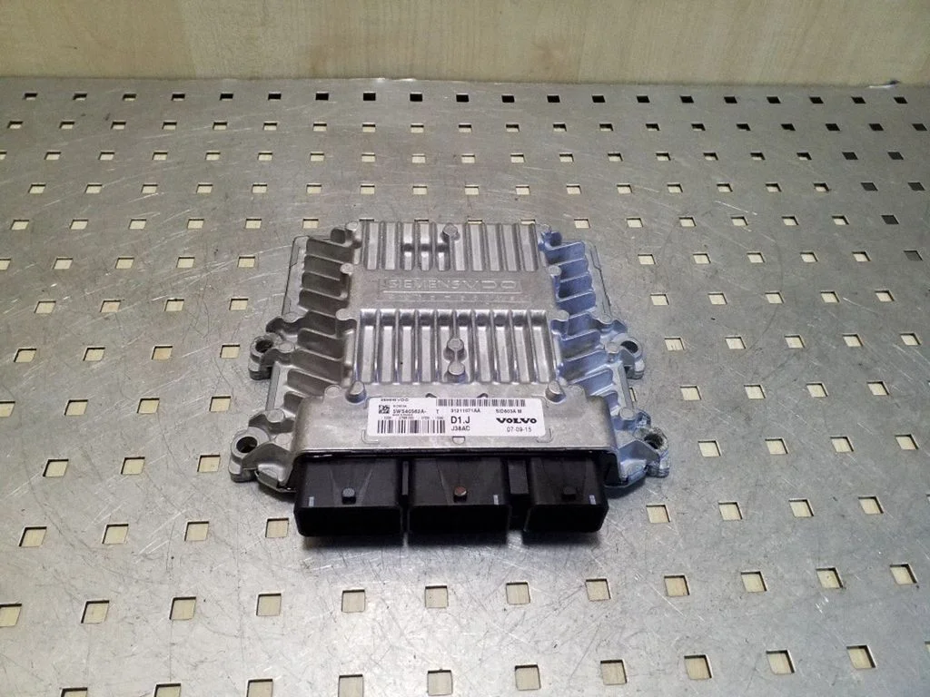 Engine control unit/module 31211071AA