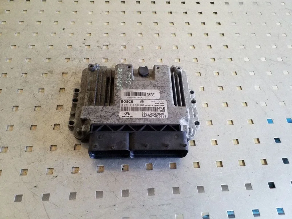 Dzinēja vadības bloks 3911327825