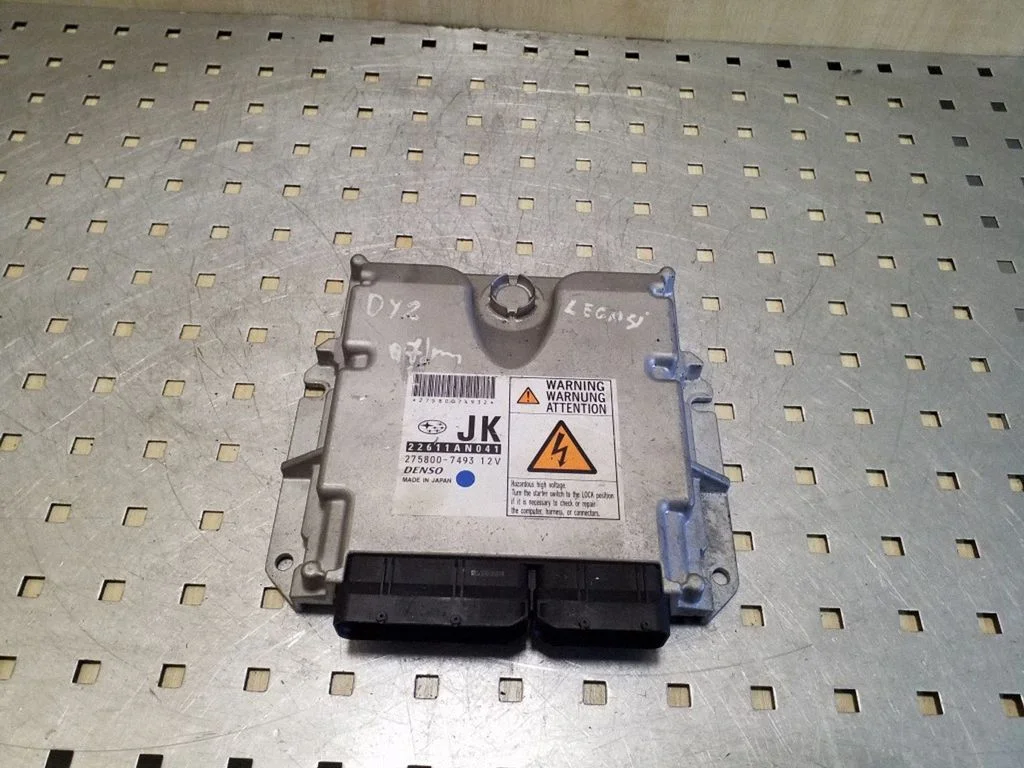 Dzinēja vadības bloks 22611AN041