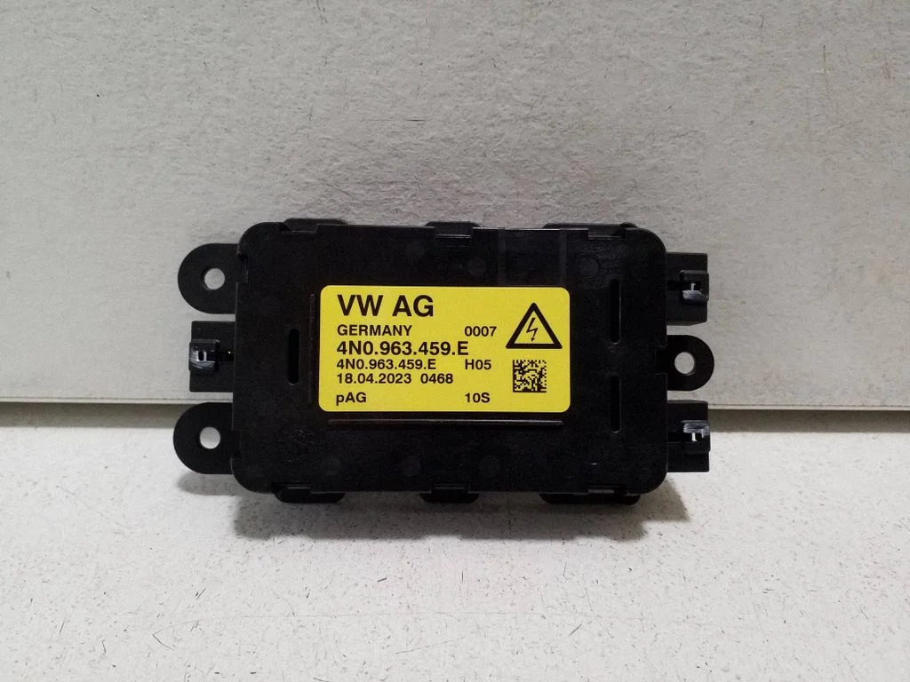 Pozostałe sterowniki i moduły 4N0963459E