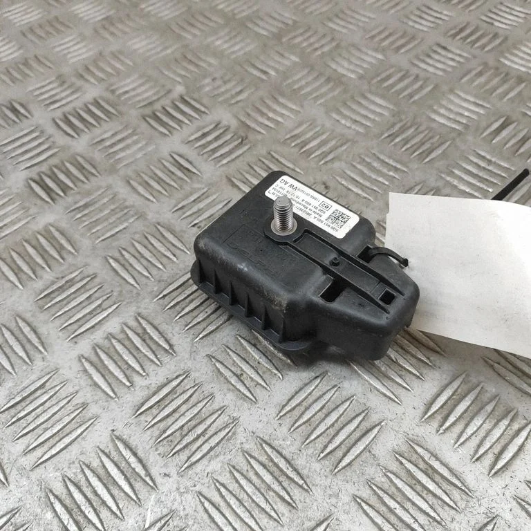 Signalisatsiooni sireen – Audi RS Q3 (2013-2018)