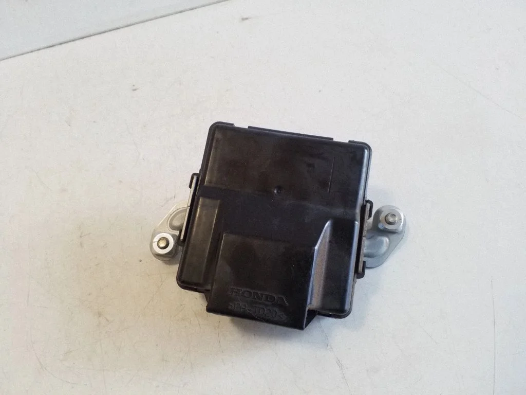 Muud juhtplokid/moodulid 48310R7LE12