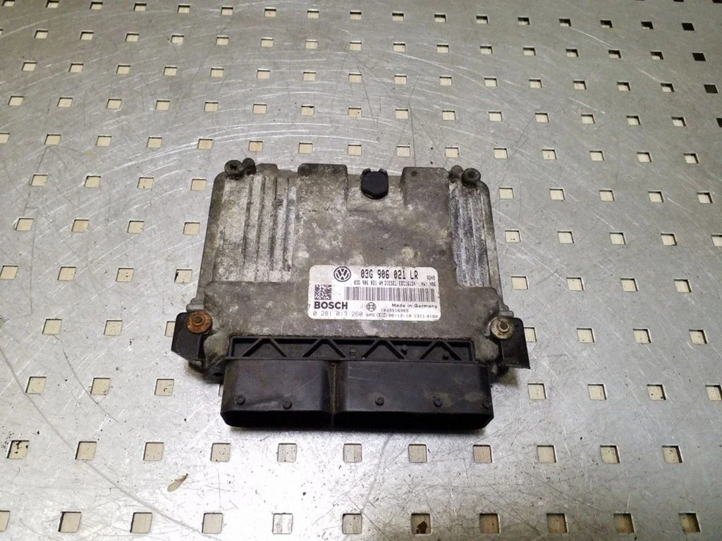Dzinēja vadības bloks – Volkswagen Passat B6 (2005-2010)