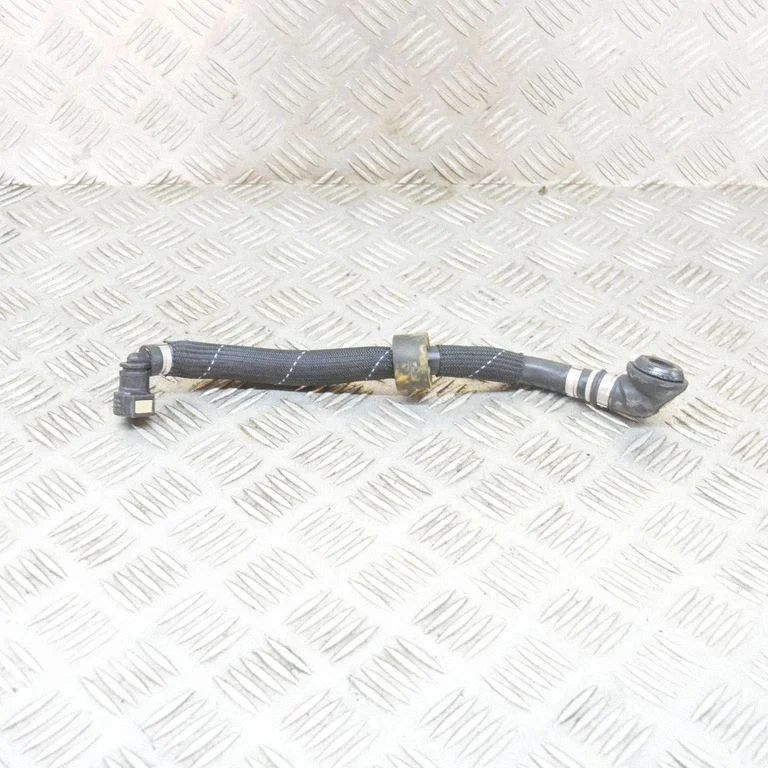 Vakuuma caurulīte(-s)/šļūtene(-s) 8K0611931DL
