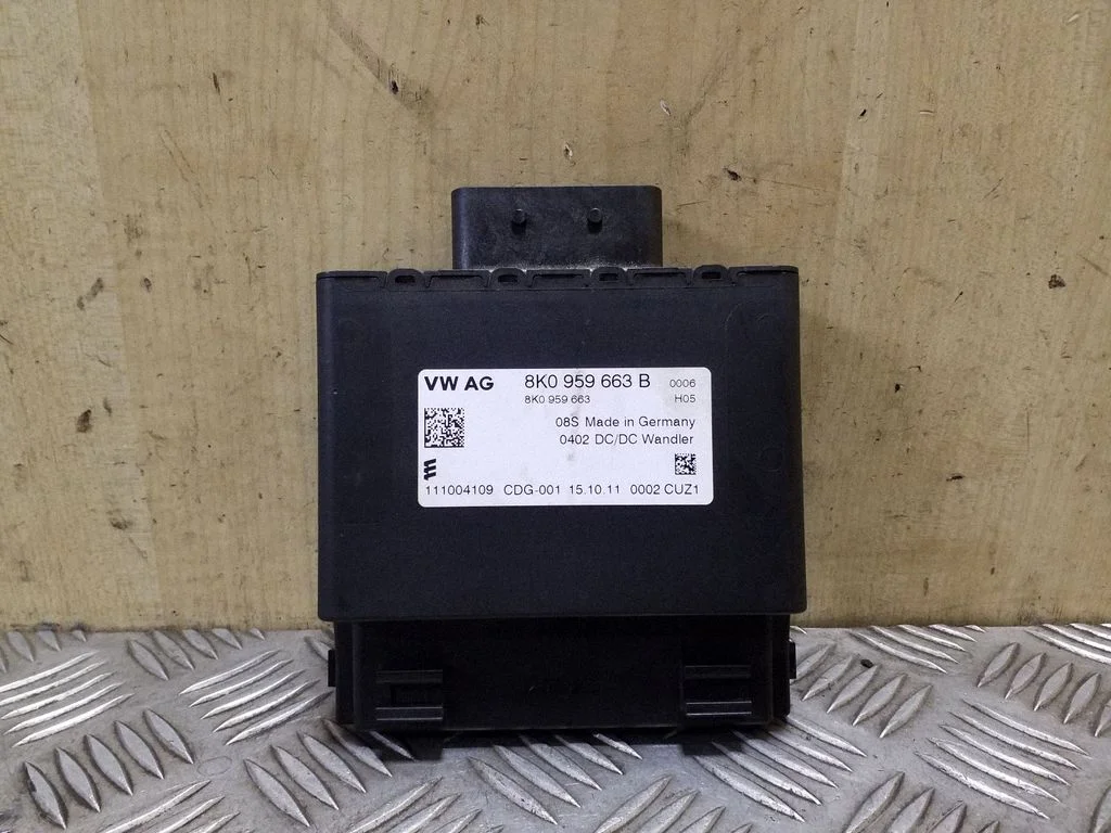 Citi vadības bloki/moduļi 8K0959663B