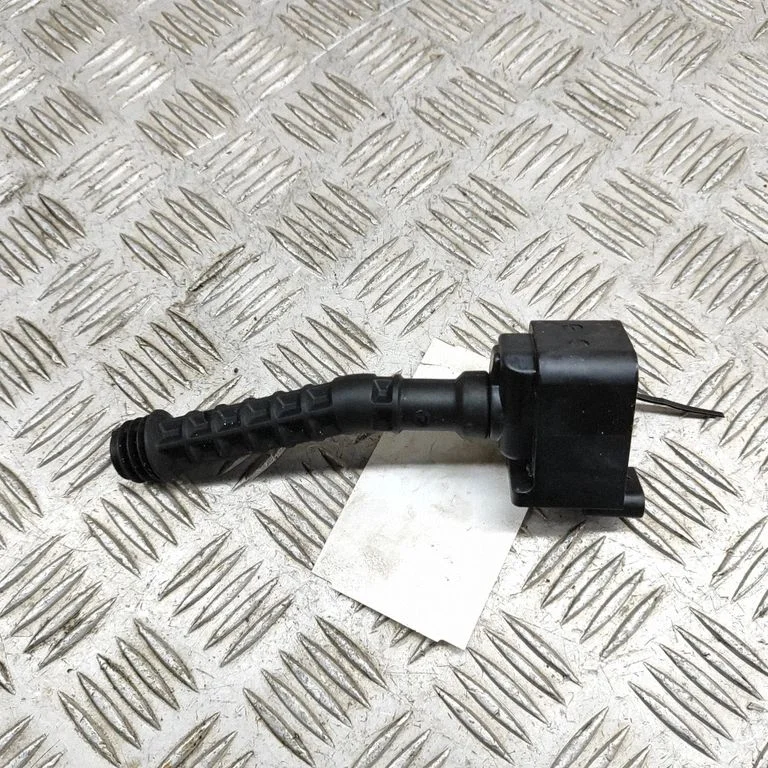 High voltage ignition coil 32140176