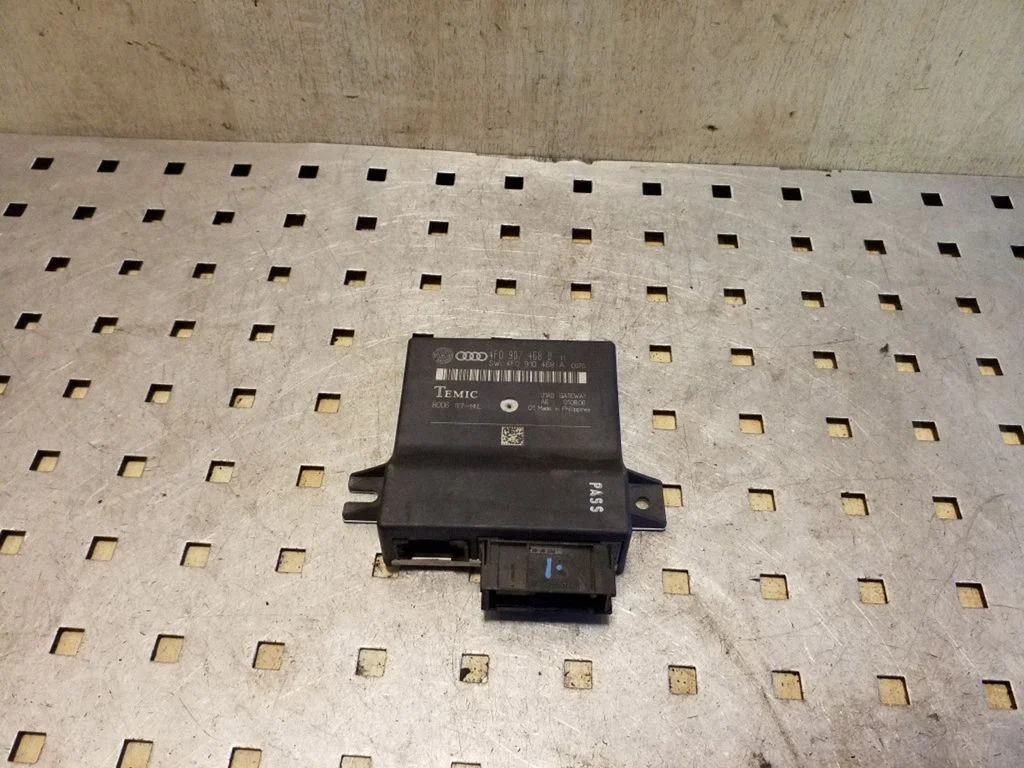 Other control units/modules 4F0907468D