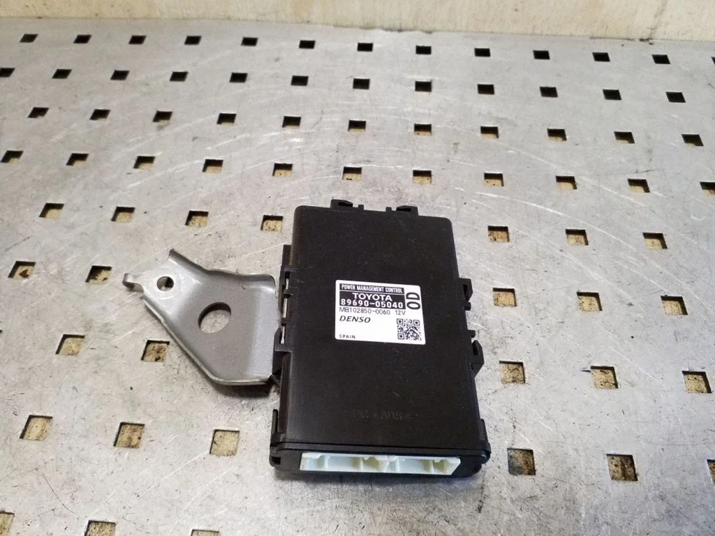 Other control units/modules 8969005040