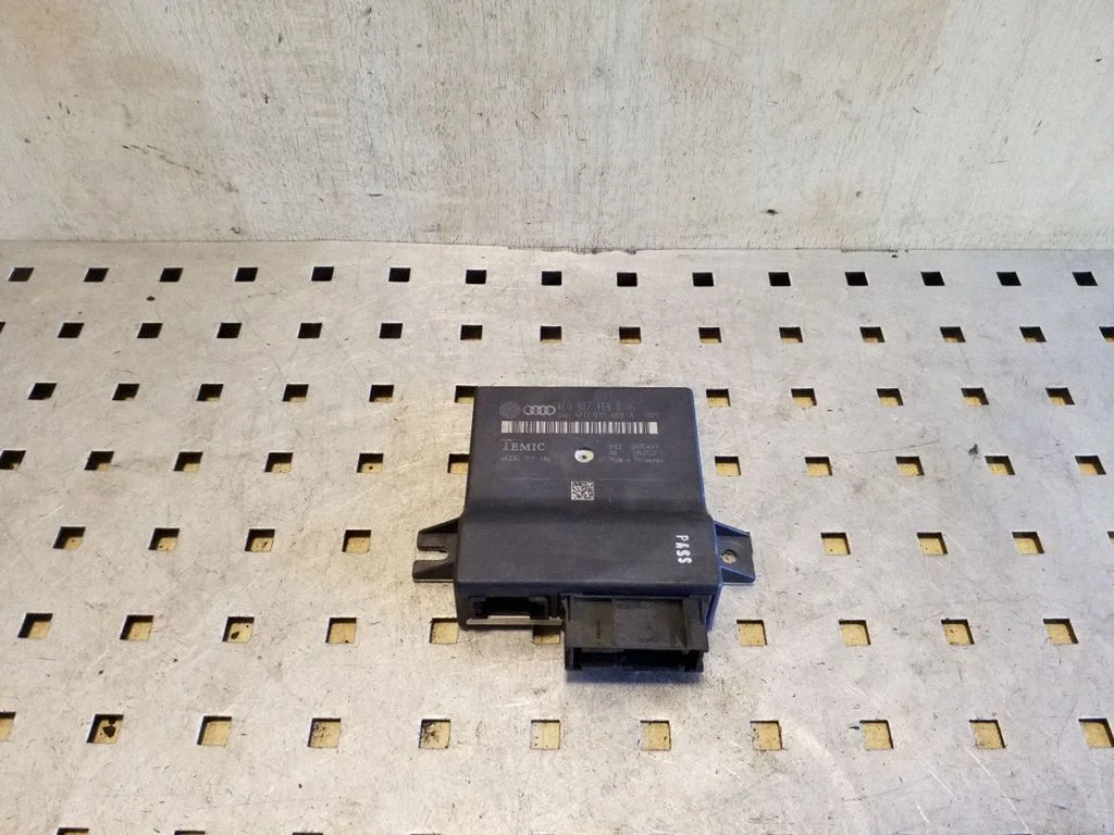 Other control units/modules 4F0907468D