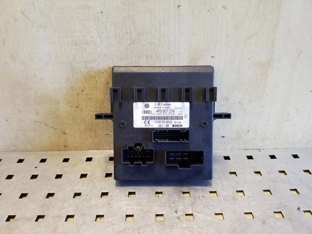 Other control units/modules 4F0907279