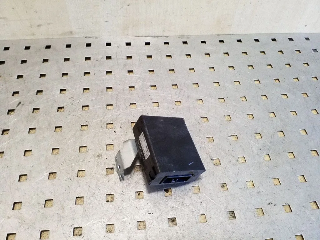 Other control units/modules 8865042150