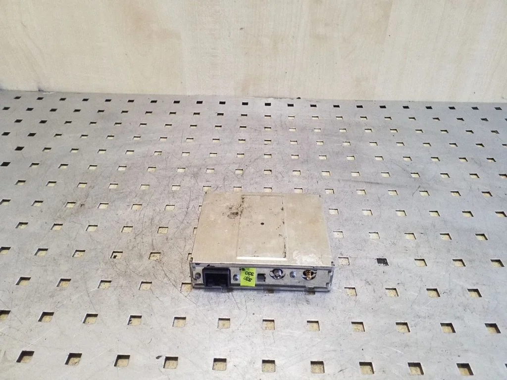 Other control units/modules 8E0919895B
