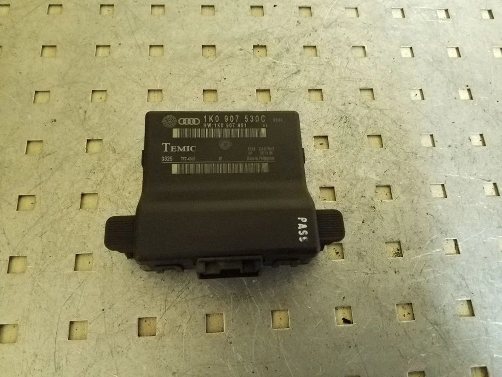 Pozostałe sterowniki i moduły 1K0907530C
