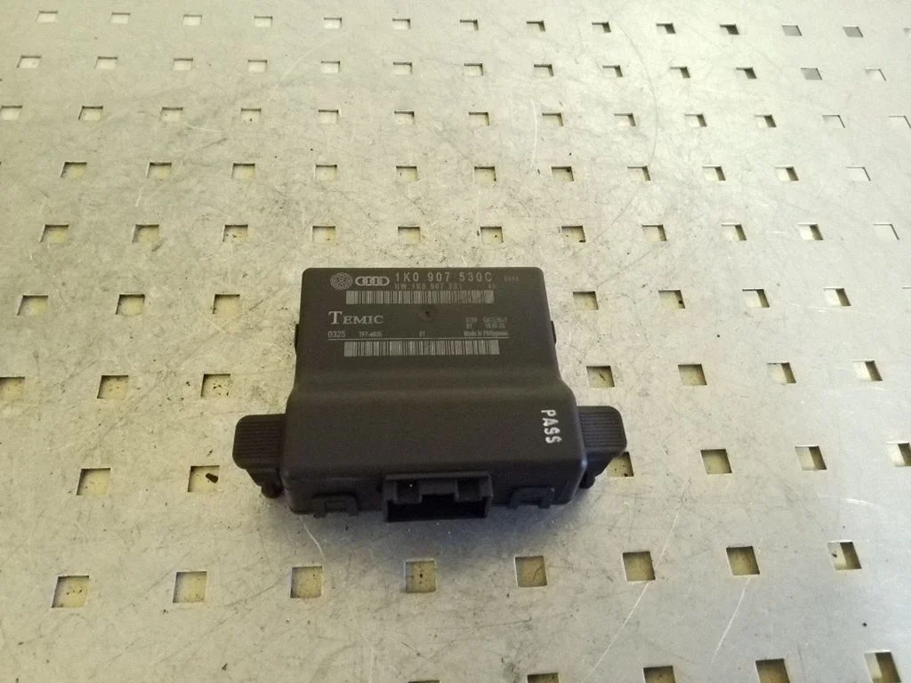 Pozostałe sterowniki i moduły 1K0907530C