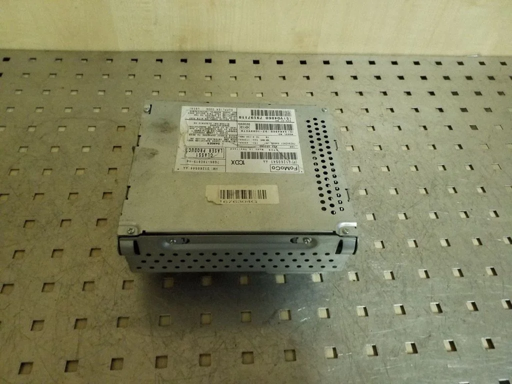 Citi vadības bloki/moduļi 31260541AA