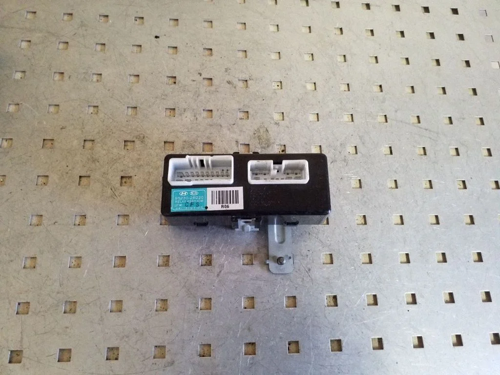 Other control units/modules 952302B220