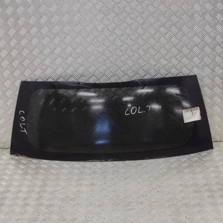 Rear windscreen/windshield window – Mitsubishi Colt CZ3 (2006-2009)