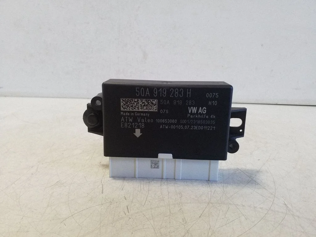 Parkimisandurite (PDC) juhtplokk – Audi A1 (2018-)