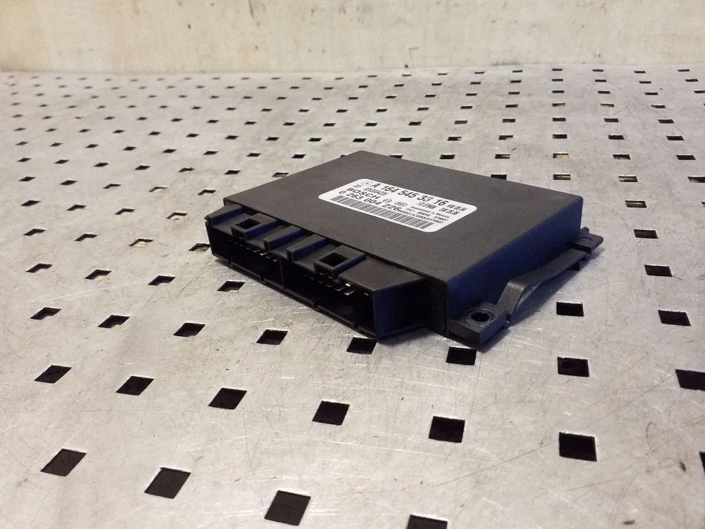 Parking PDC control unit/module – Mercedes-Benz ML-Class W164 (2005-2011)