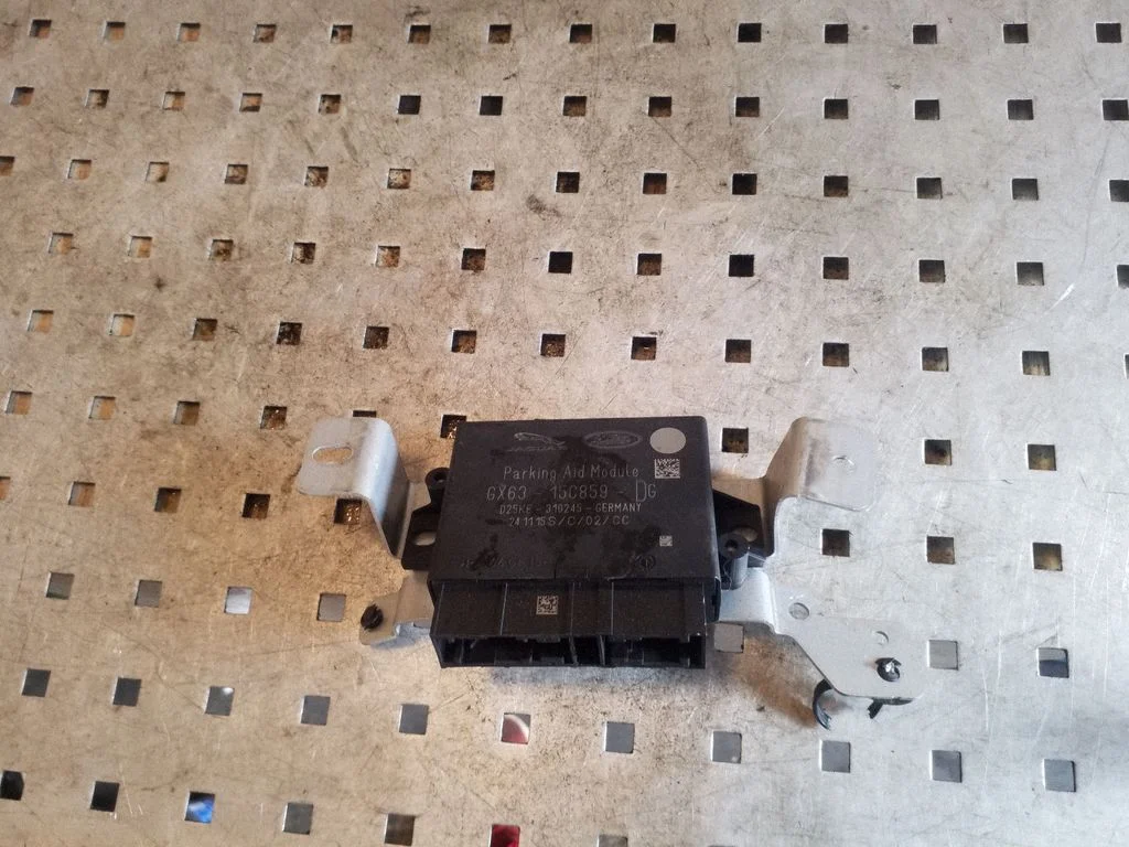Parking PDC control unit/module – Jaguar XF X260 (2015-)