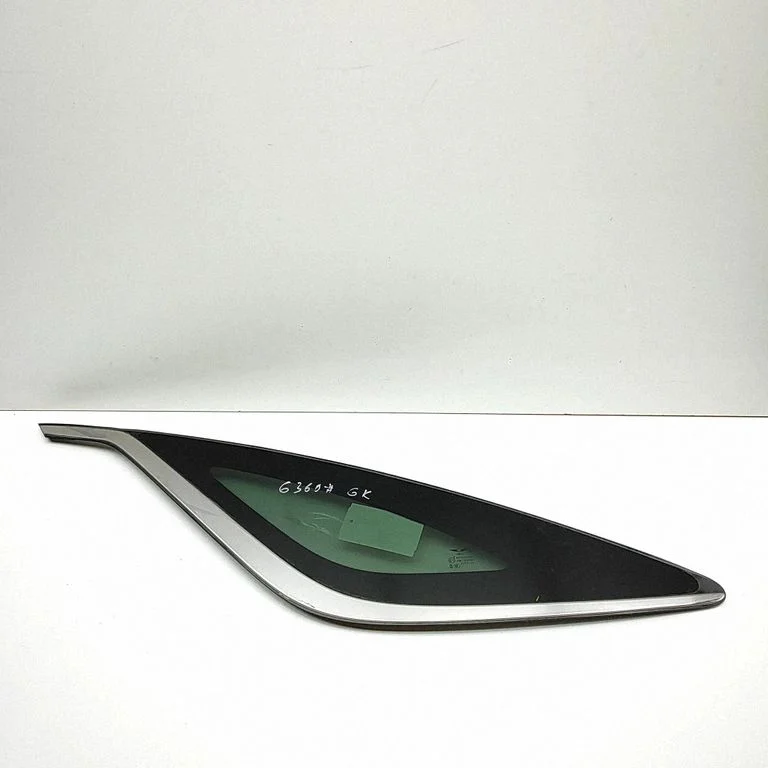 Galinis šoninis kėbulo stiklas