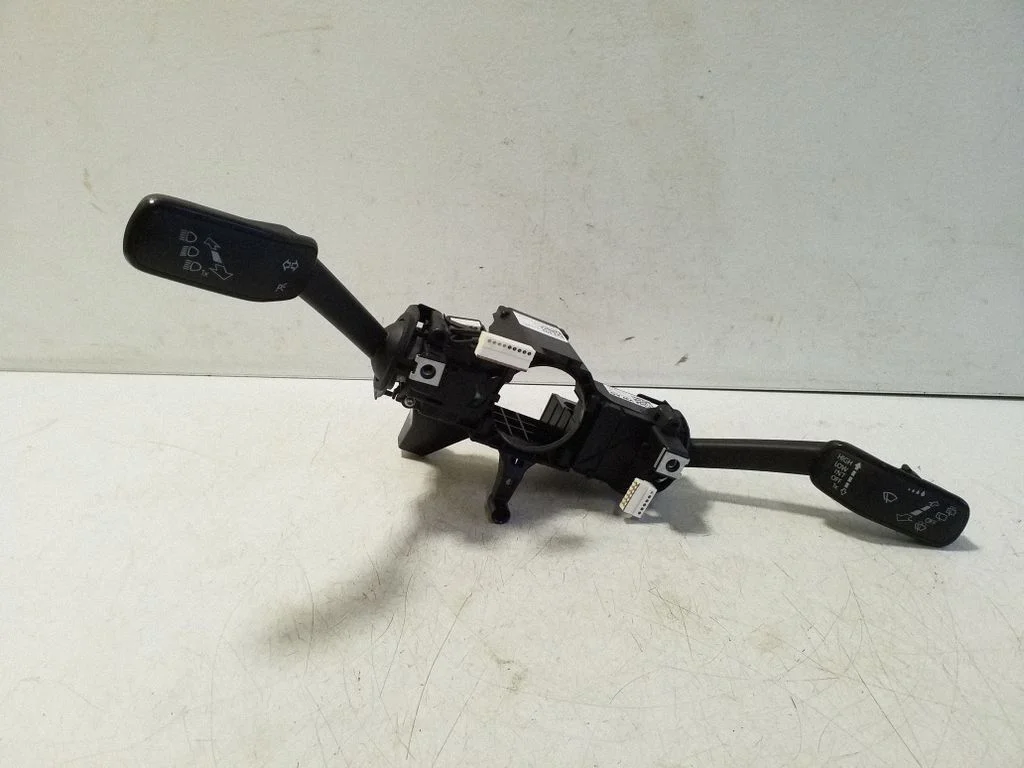 Wiper turn signal indicator stalk/switch 3Q0953521DJ