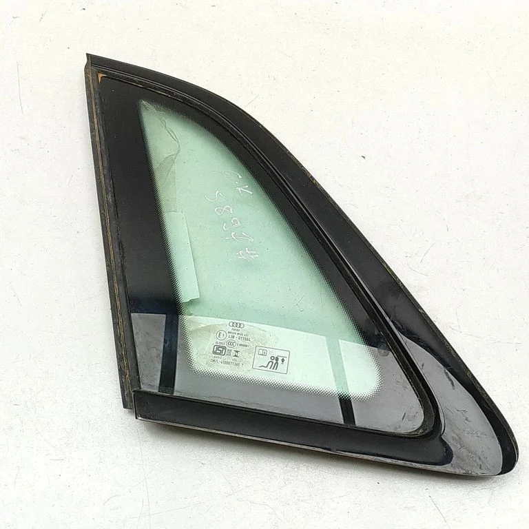 Tagumine kere külgklaas 83A845297K