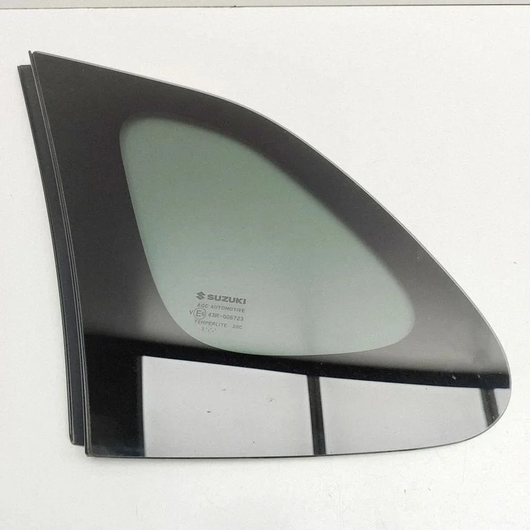 Tagumine kere külgklaas 8459063T00 – Suzuki SX4 S-Cross (2021-)