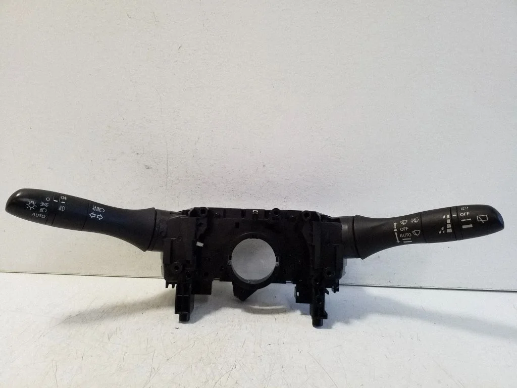 Wiper turn signal indicator stalk/switch 15331SD1