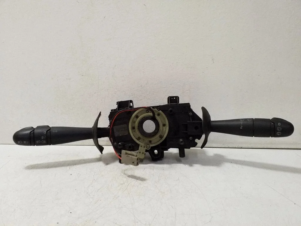 Wiper turn signal indicator stalk/switch 34374001