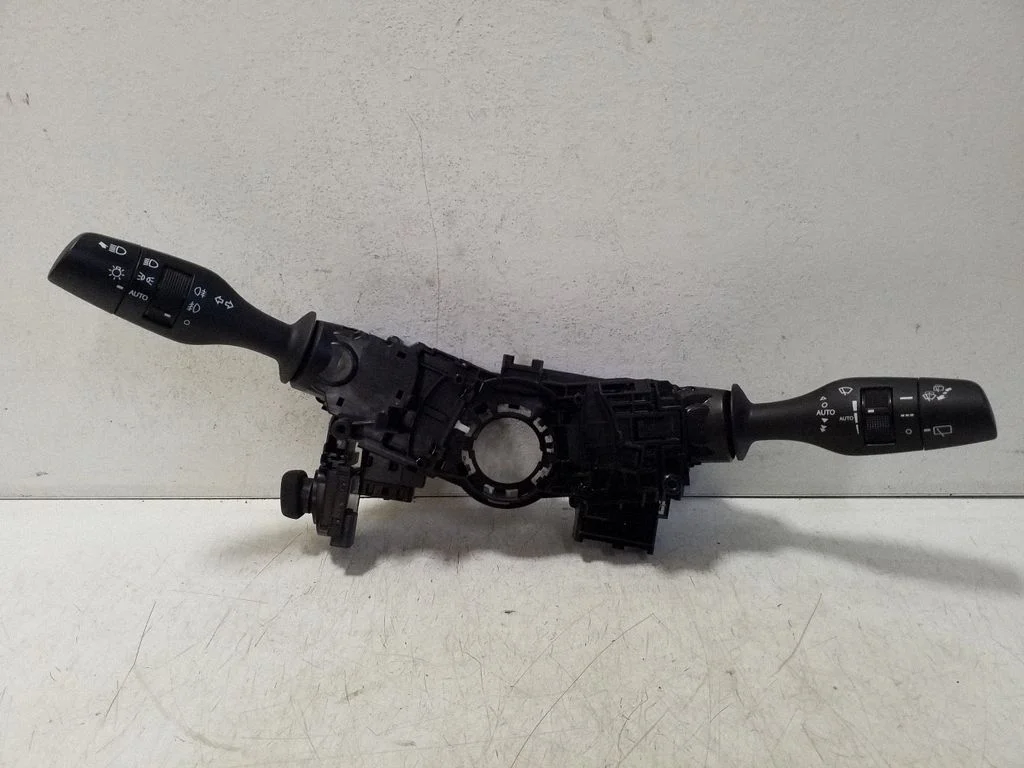 Wiper turn signal indicator stalk/switch – Lexus NX (2014-2021)